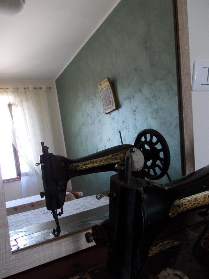 La Casa Tra Gli Ulivi Bed & Breakfast Кортона Екстериор снимка