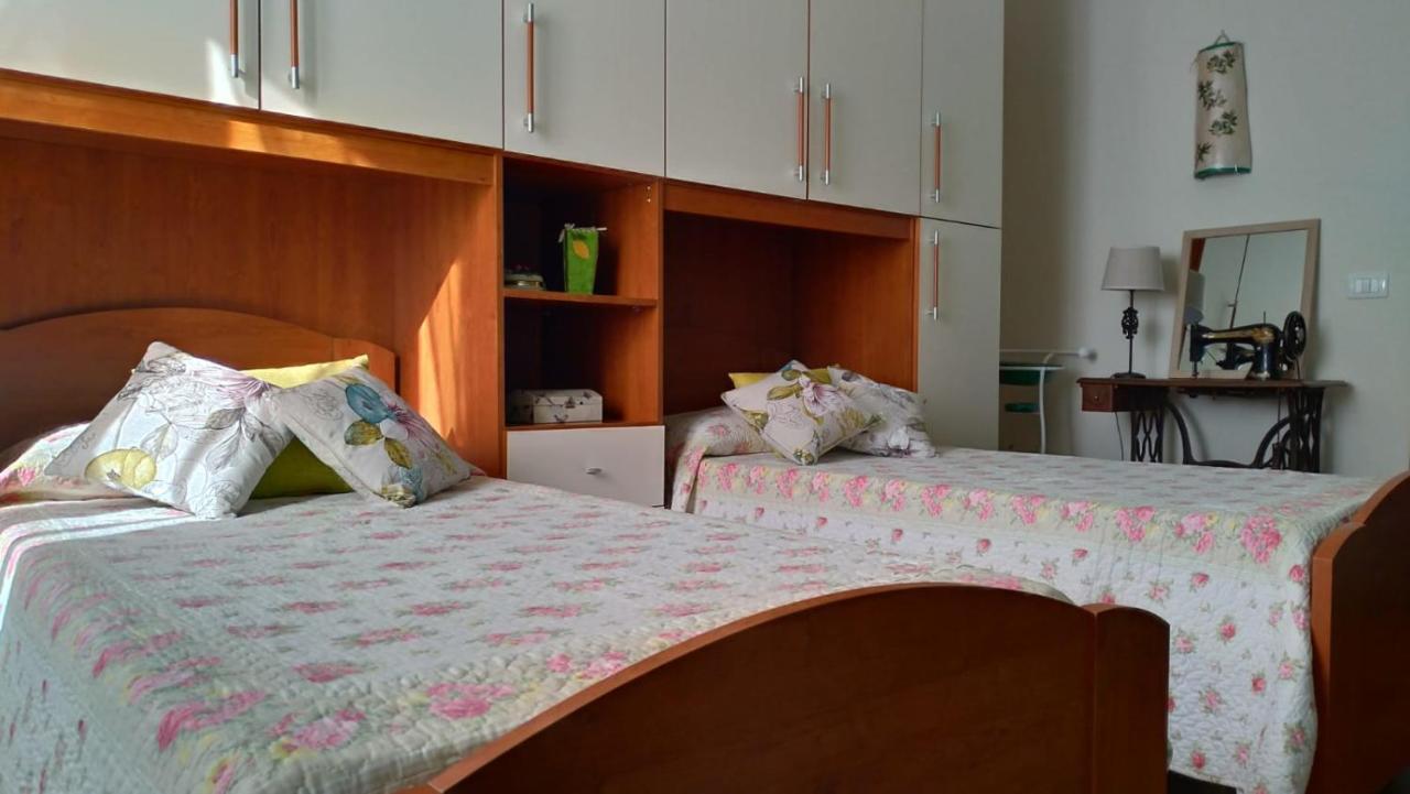 La Casa Tra Gli Ulivi Bed & Breakfast Кортона Екстериор снимка